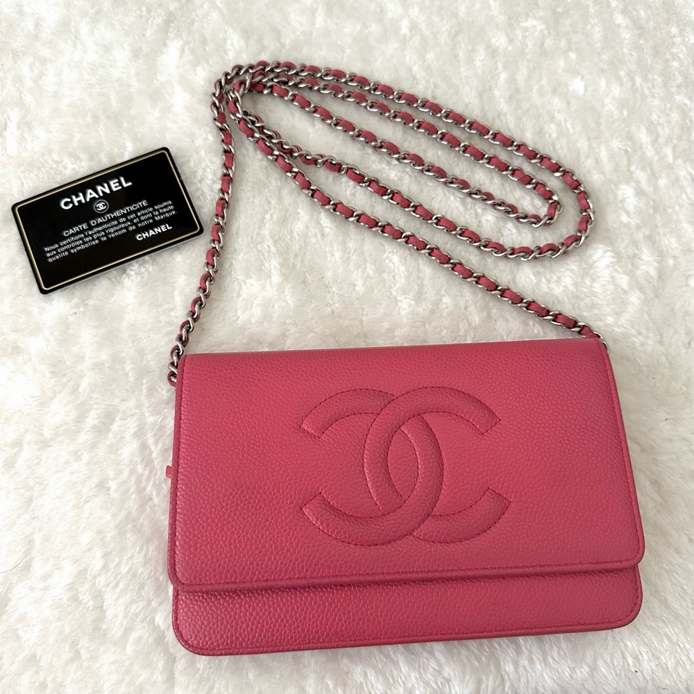 Chanel caviar wallet on chain/ WOC/ crossbody bag